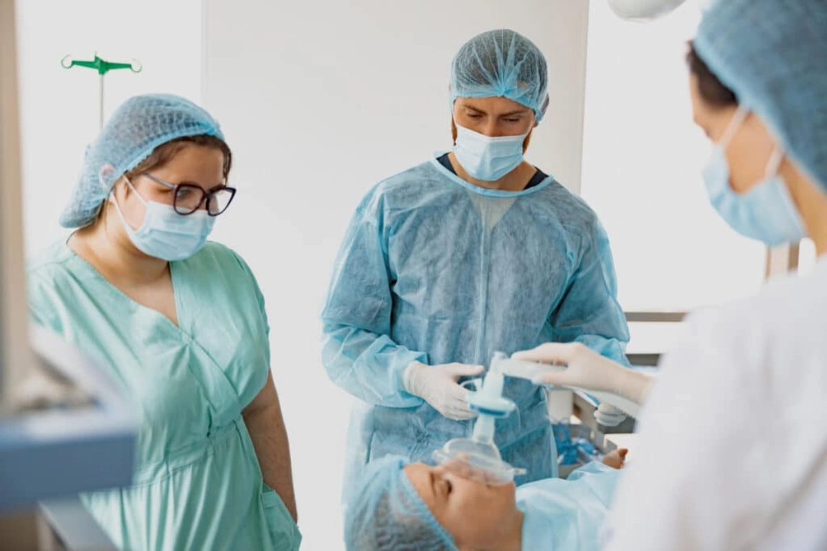 surgical tech salary